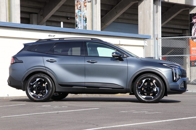 2026 Kia Sportage X-Line HEV 2WD image 3