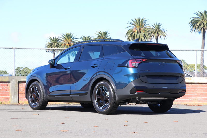 2026 Kia Sportage X-Line HEV 2WD image 2