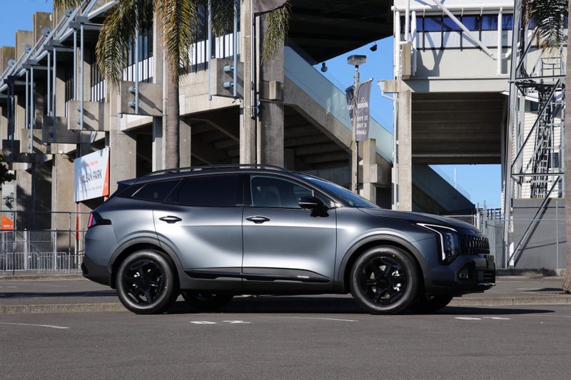 2026 Kia Sportage X-Line HEV AWD image 3