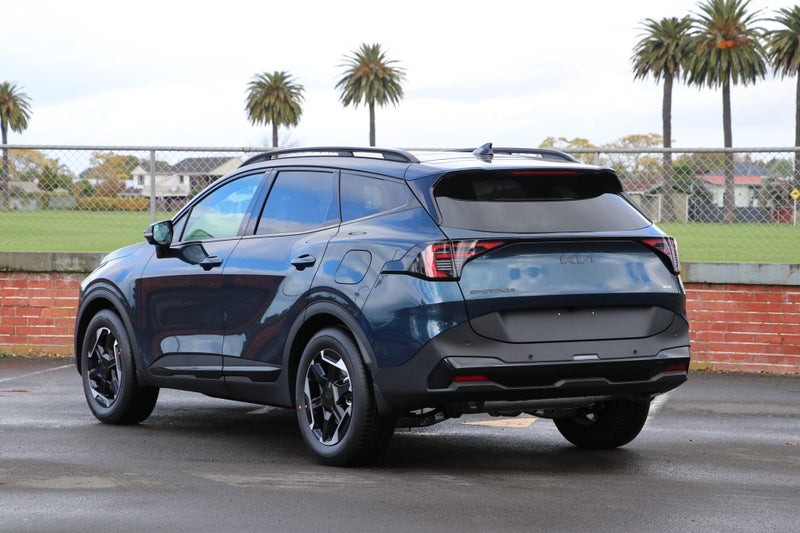 2026 Kia Sportage X-Line HEV AWD image 2