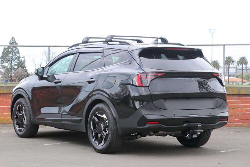2026 Kia Sportage X-Line HEV AWD image 2