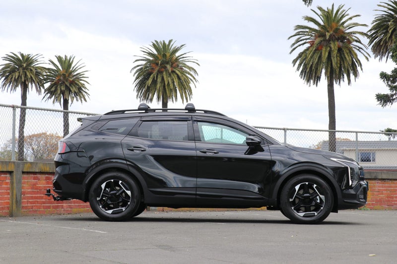 2026 Kia Sportage X-Line HEV AWD image 3