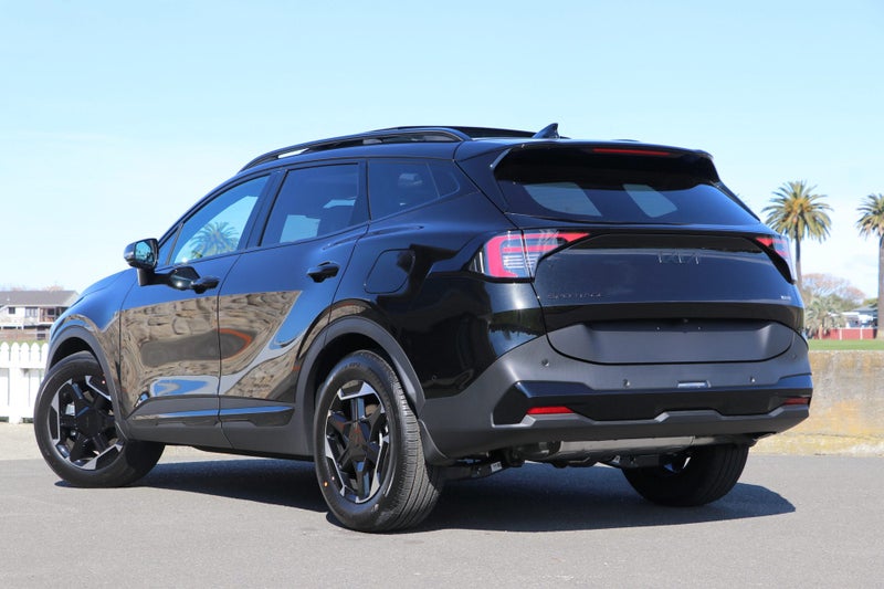 2026 Kia Sportage X-Line HEV AWD image 2