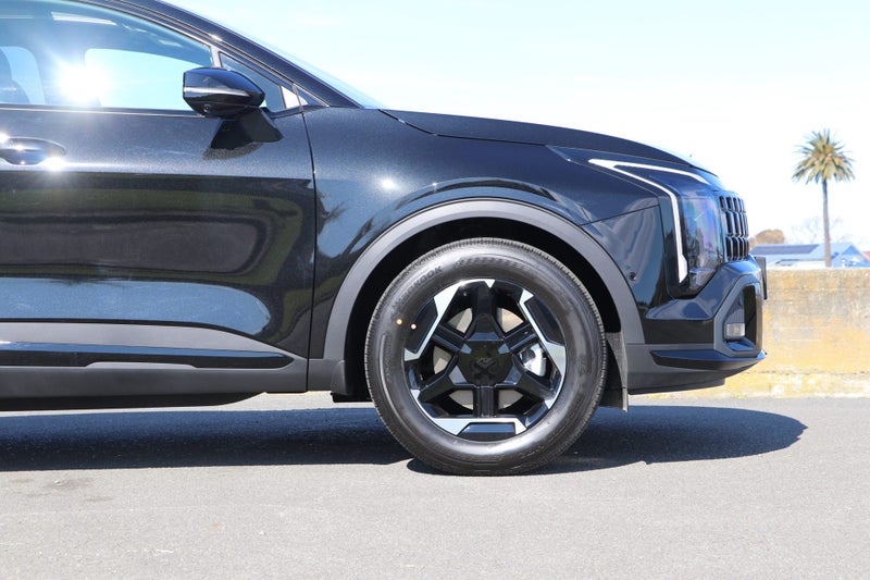 2026 Kia Sportage X-Line HEV AWD image 4