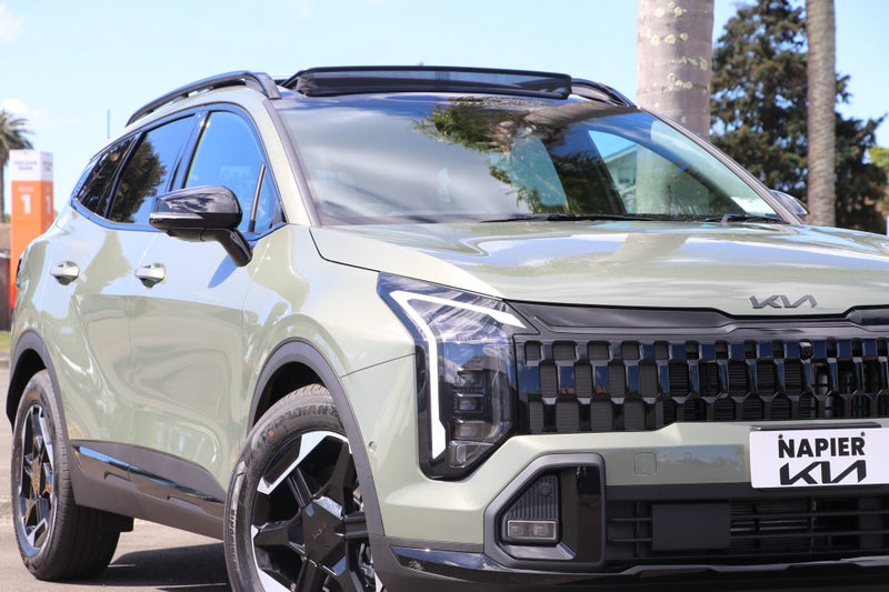 2026 Kia Sportage X-Line HEV AWD image 4