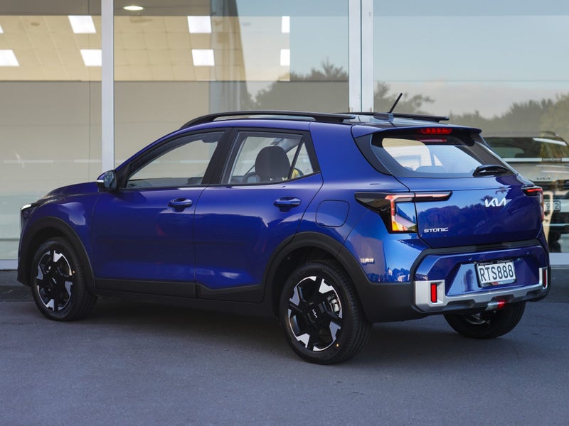 2026 Kia Stonic LX 1.0PT image 2