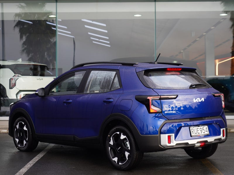 2026 Kia Stonic LX 1.0PT image 2