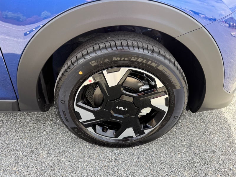 2026 Kia Stonic LX 1.0T image 3