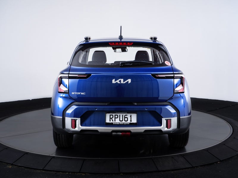 2026 Kia Stonic LX 1.0T image 2