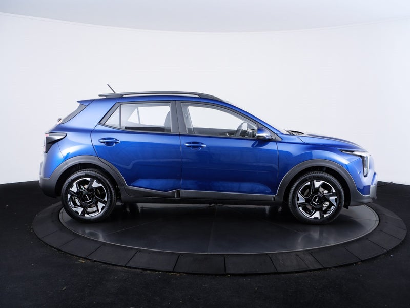 2026 Kia Stonic LX 1.0T image 4