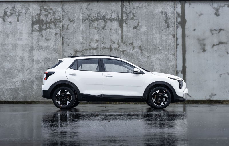 2026 Kia Stonic LX 1.0T image 4
