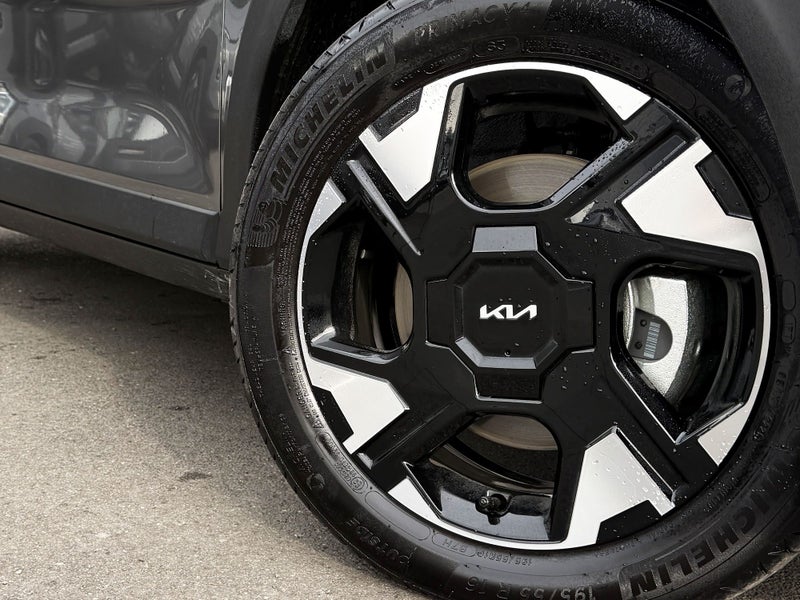 2026 Kia Stonic LX image 2