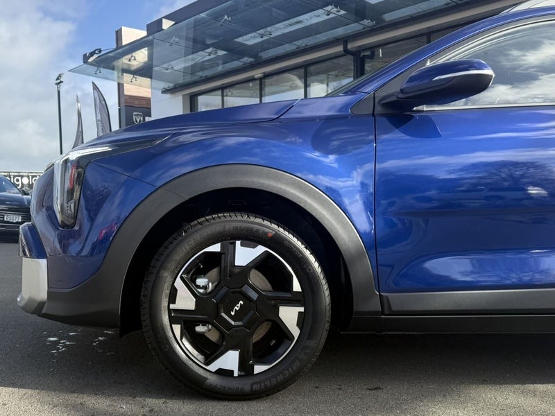 2026 Kia Stonic LX image 2