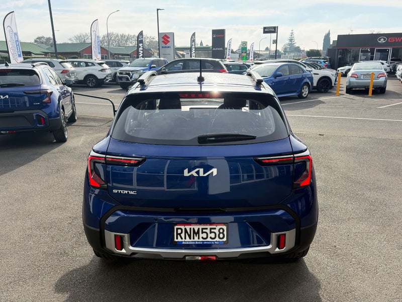 2026 Kia Stonic LX image 5