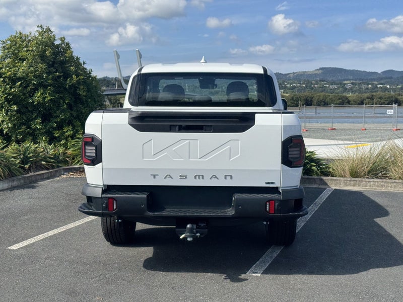 2026 Kia Tasman TXR 4 WD 2.2 diesel 8 speed auto image 5