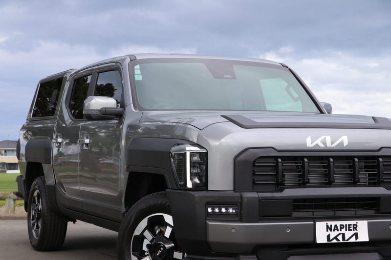 2026 Kia Tasman TXS 4WD Wellside image 5