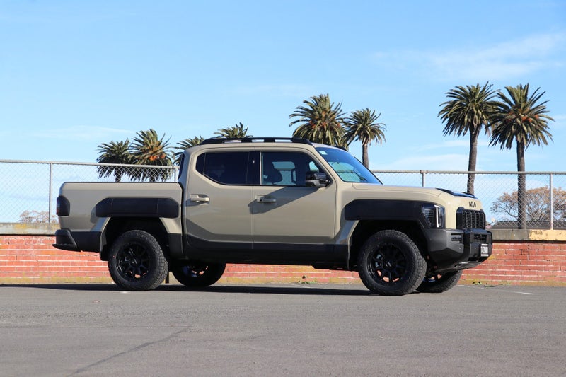 2026 Kia Tasman X-Line 4WD Wellside image 3