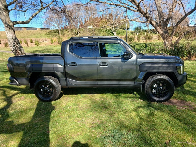 2026 Kia Tasman X-LINE 4WD WELLSIDE image 3