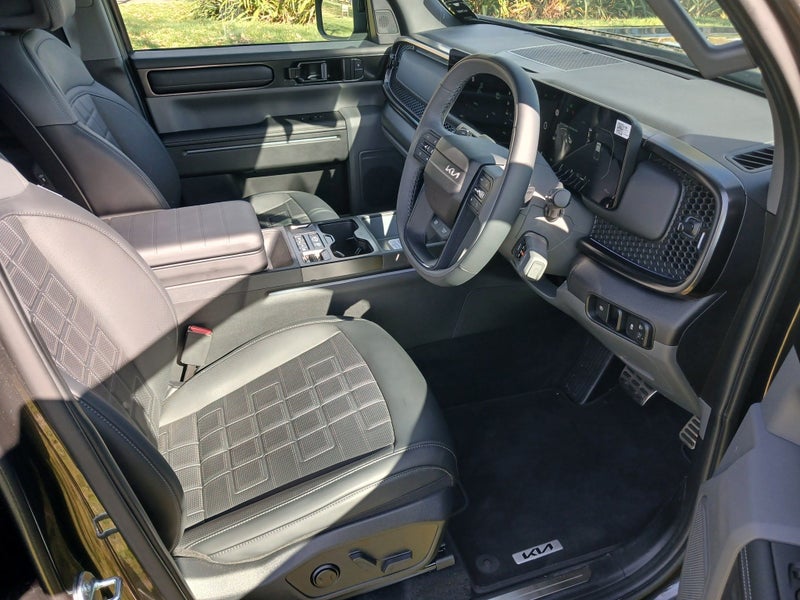 2026 Kia Tasman X-LINE 4WD WELLSIDE image 4