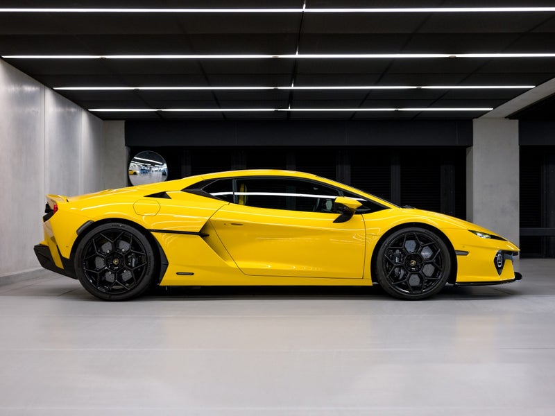2026 Lamborghini Temerario image 4