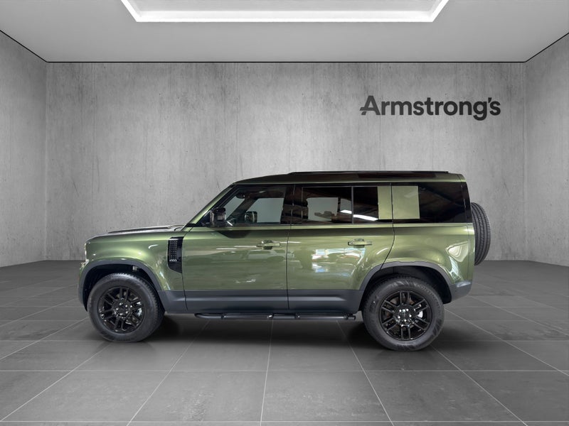 2026 Land Rover Defender 110 D250 S image 5