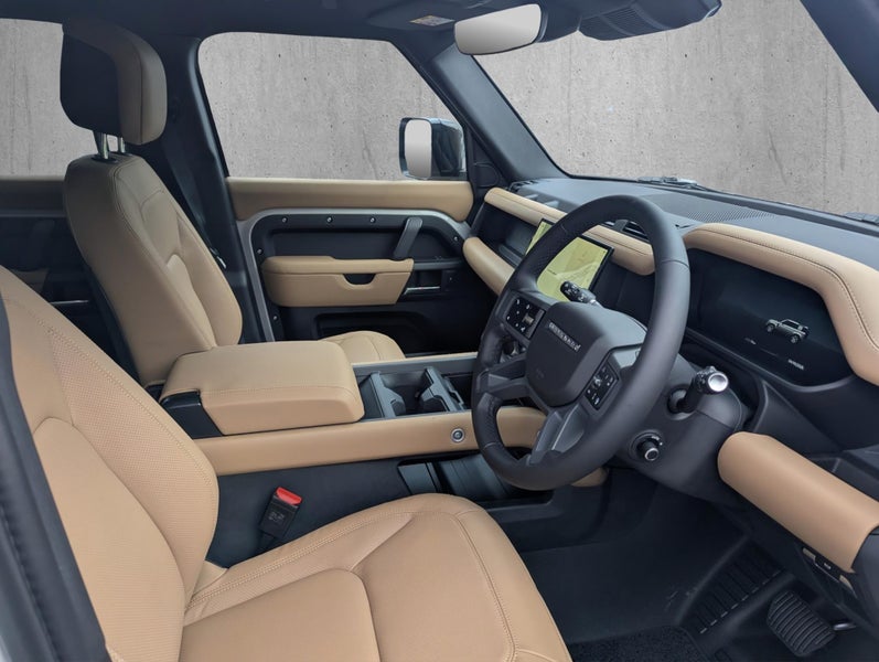 2026 Land Rover Defender 110 D350 X-Dyn Hse image 2