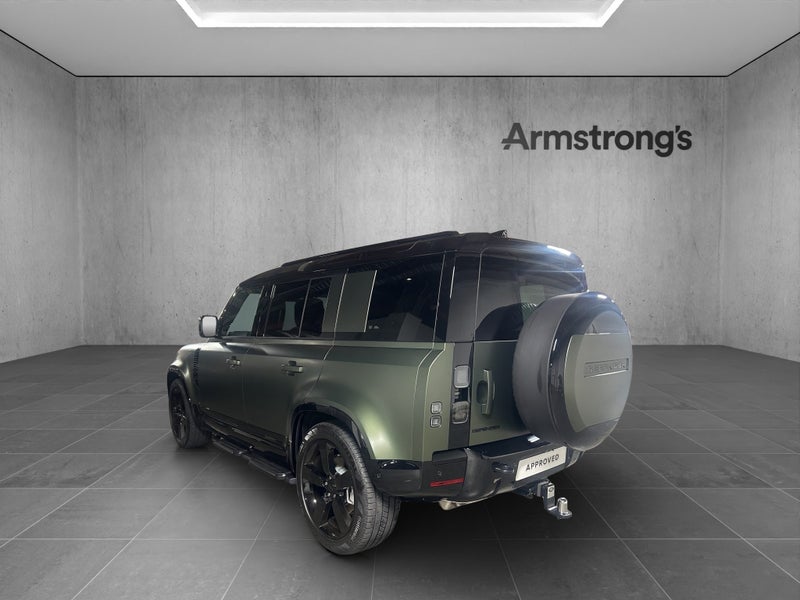 2026 Land Rover Defender 110 D350 X-Dynamic HSE image 3