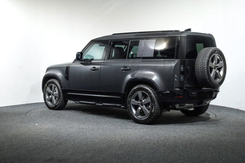 2026 Land Rover Defender 110 D350 X-Dynamic SE image 2