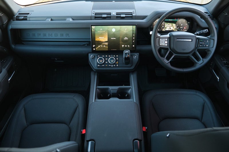 2026 Land Rover Defender 110 D350 X-Dynamic SE image 5