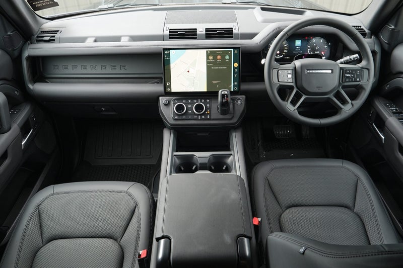 2026 Land Rover Defender 110 D350 X-Dynamic SE image 5