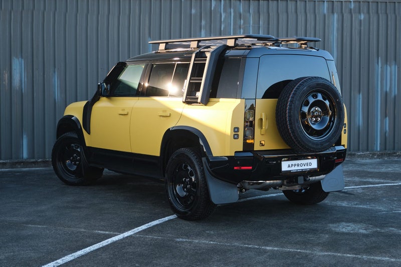 2026 Land Rover Defender 110 Trophy Edition 1 image 3