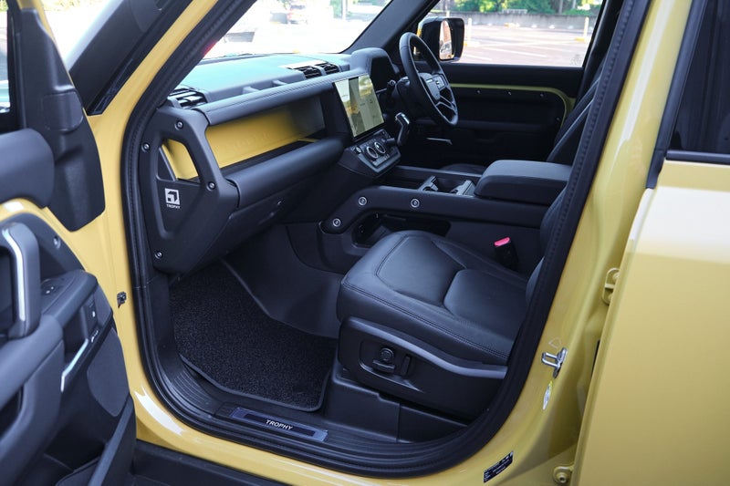 2026 Land Rover Defender 110 Trophy Edition 1 image 4