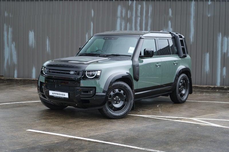 2026 Land Rover Defender 110 Trophy Edition 2 image 2