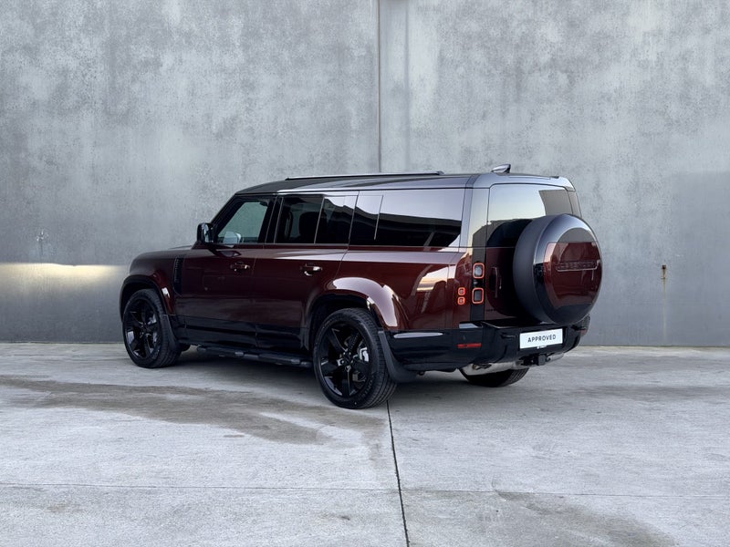 2026 Land Rover Defender 130 D350 X-Dynamic HSE image 2