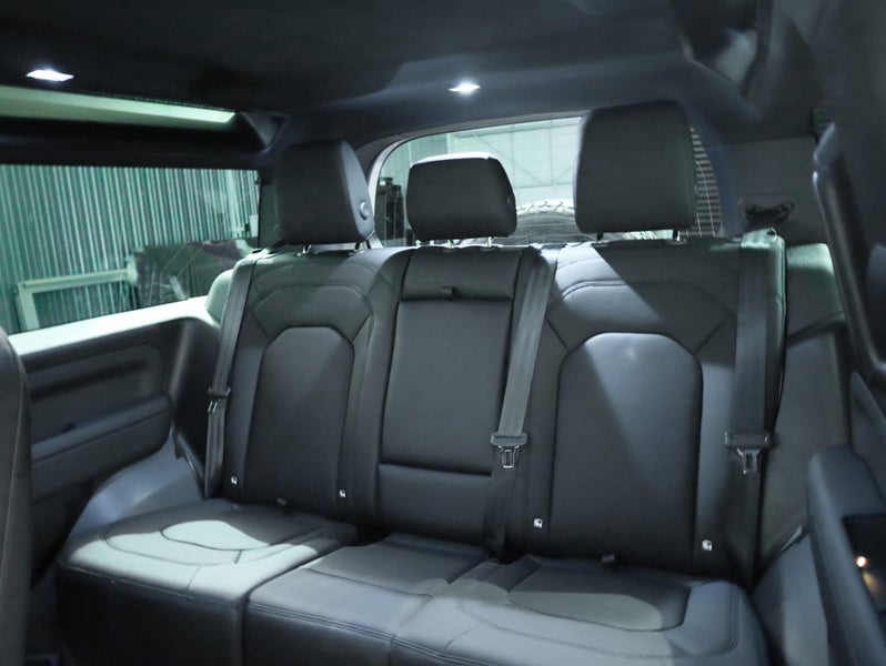 2026 Land Rover Defender 90 D250 S image 5