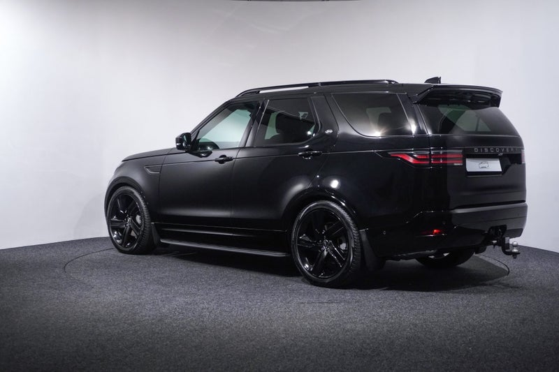 2026 Land Rover Discovery D250 Dynamic Se image 2