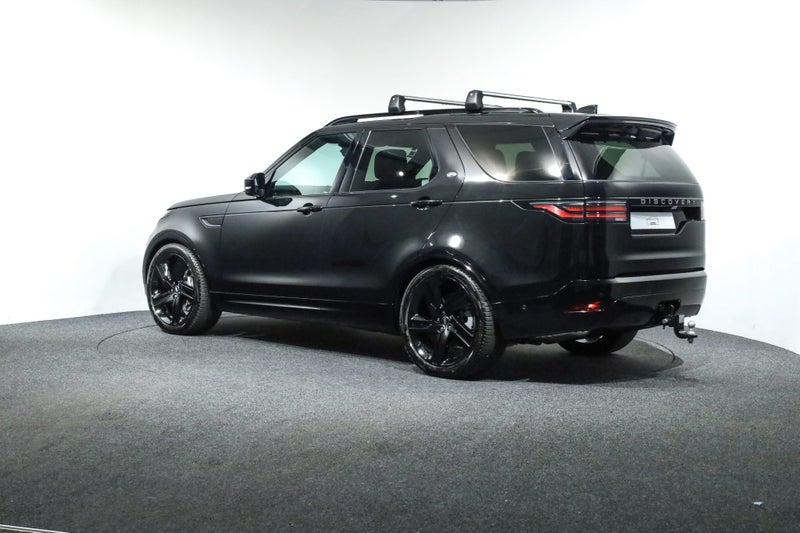 2026 Land Rover Discovery D250 Dynamic Se image 2