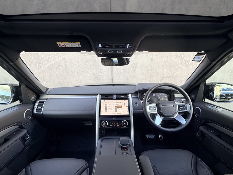2026 Land Rover Discovery D350 Dynamic HSE image 4