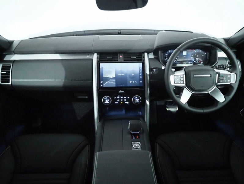 2026 Land Rover Discovery D350 Dynamic HSE image 4