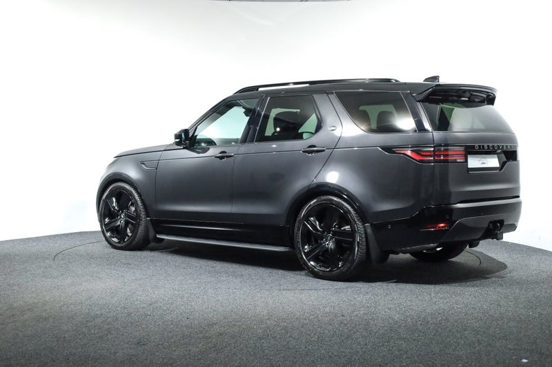 2026 Land Rover Discovery D350 Dynamic Hse image 2