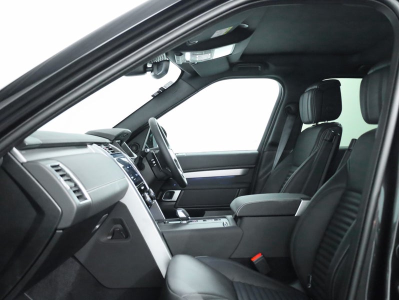 2026 Land Rover Discovery D350 Dynamic Hse image 3