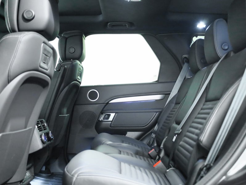 2026 Land Rover Discovery D350 Dynamic Hse image 5