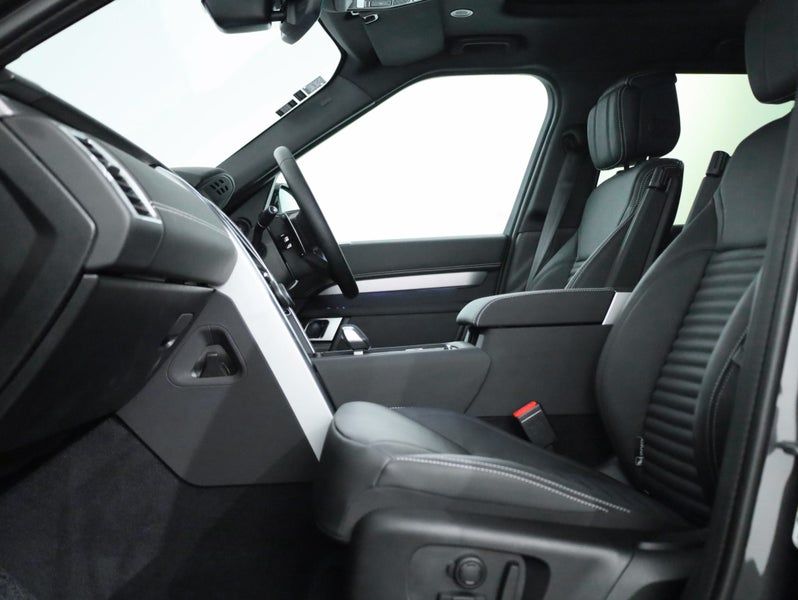 2026 Land Rover Discovery D350 DYNAMIC HSE, 4WD... image 3