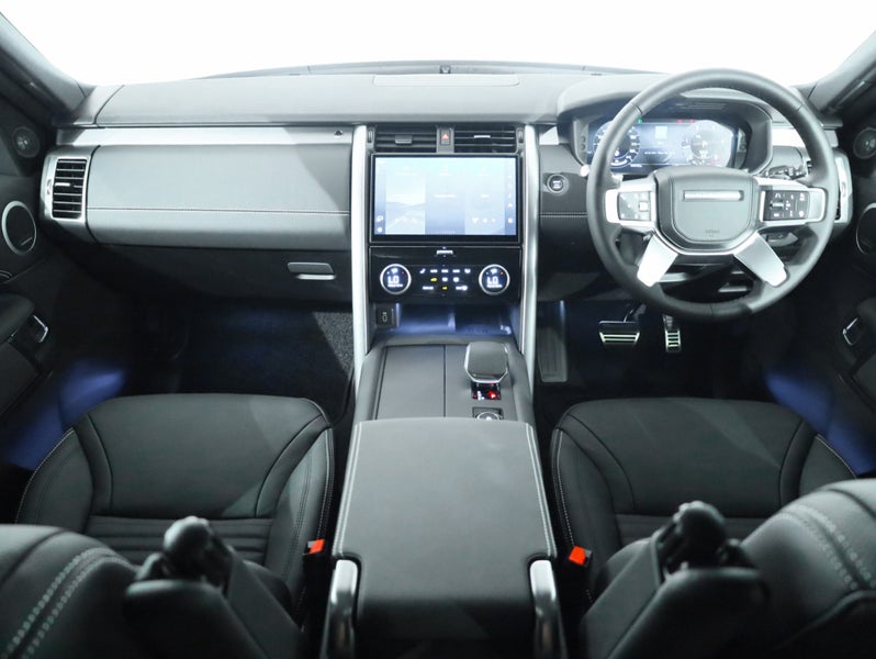 2026 Land Rover Discovery D350 DYNAMIC HSE, 4WD... image 4