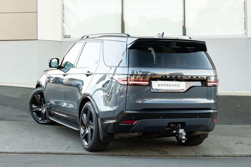 2026 Land Rover Discovery D350 Dynamic HSE image 2