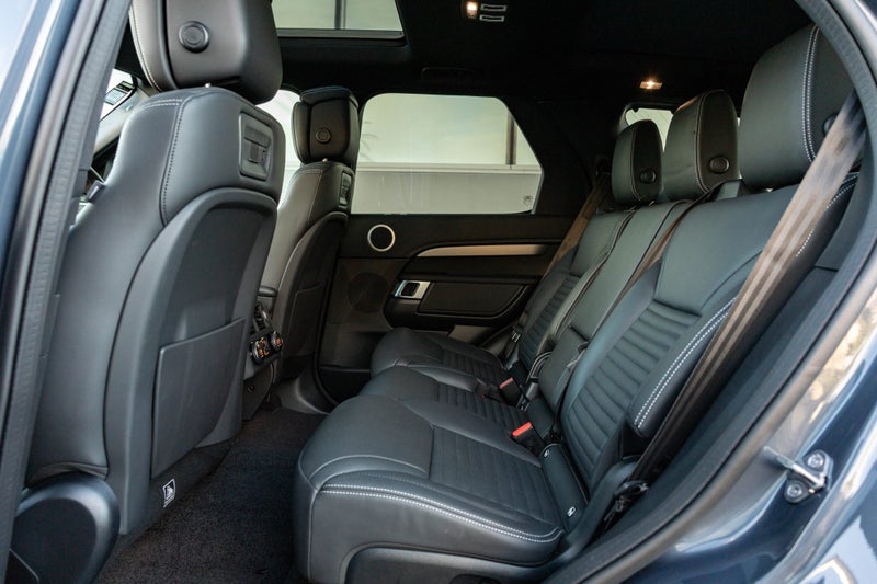 2026 Land Rover Discovery D350 Dynamic HSE image 5