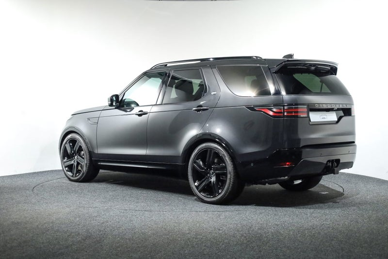 2026 Land Rover Discovery D350 Dynamic HSE image 2