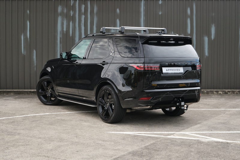 2026 Land Rover Discovery D350 Dynamic HSE image 3