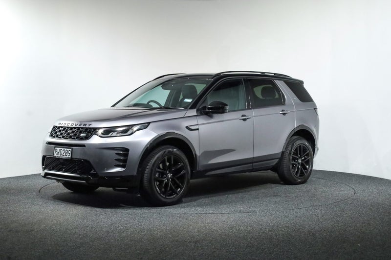 2026 Land Rover Discovery Sport Landmark image 3