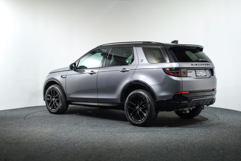 2026 Land Rover Discovery Sport Landmark image 5